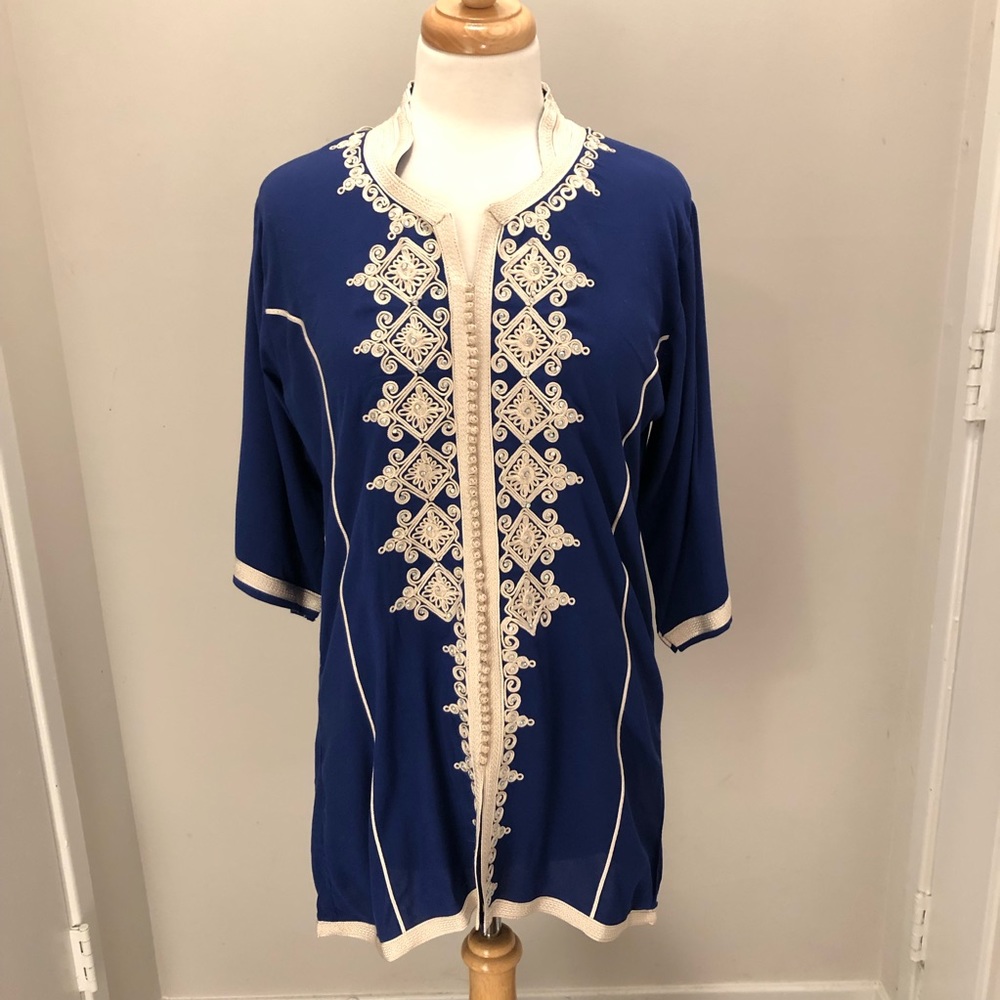 Kaftkan w/ Light Gold and rhinestone Embroidery